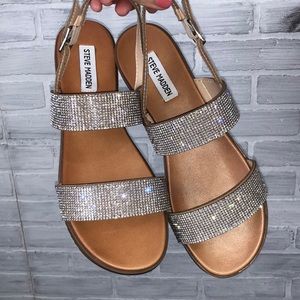 BRAND NEW Women’s Steve Madden Sandals